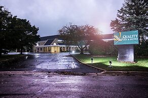 Quality Inn & Suites Coldwater near I-69