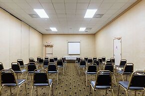 Quality Inn & Suites Coldwater near I-69
