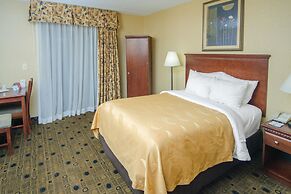 Quality Inn & Suites Coldwater near I-69
