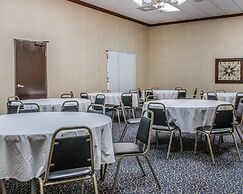Quality Inn & Suites Coldwater near I-69