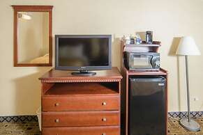 Quality Inn & Suites Coldwater near I-69