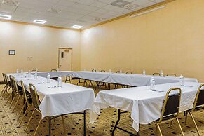 Quality Inn & Suites Coldwater near I-69