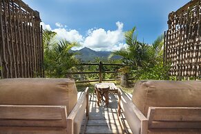 1 Hotel Hanalei Bay