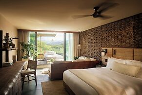 1 Hotel Hanalei Bay