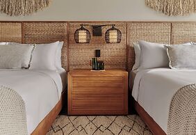 1 Hotel Hanalei Bay