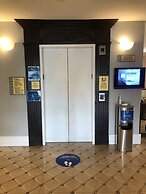 The Roslyn, Tapestry Collection by Hilton