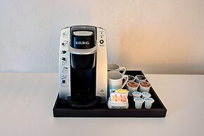 The Roslyn, Tapestry Collection by Hilton