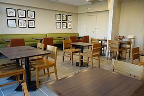 Country Inn & Suites by Radisson, Metairie (New Orleans), LA