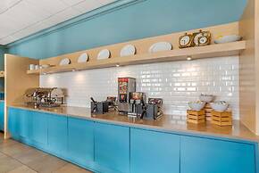 Country Inn & Suites by Radisson, Metairie (New Orleans), LA