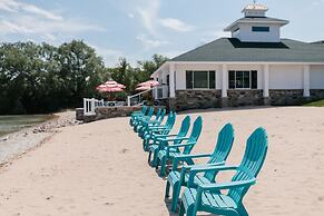 Breakers Resort & Beach Bar