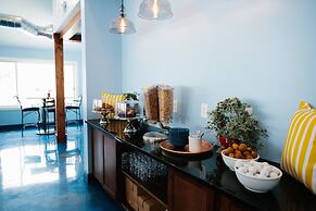 Breakers Resort & Beach Bar