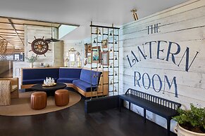 Monterey Beach Hotel, a Tribute Portfolio Hotel by Marriott