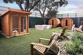 Monterey Beach Hotel, A Tribute Portfolio Hotel