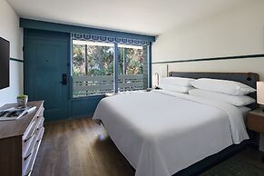 Monterey Beach Hotel, a Tribute Portfolio Hotel by Marriott