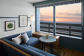 Monterey Beach Hotel, a Tribute Portfolio Hotel by Marriott