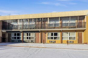 Devils Lake Inn By OYO Near Devils Lake Regional Airport