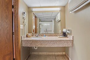 Devils Lake Inn By OYO Near Devils Lake Regional Airport