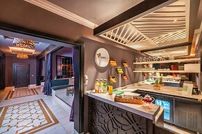 Rixos Downtown Antalya All Inclusive - The Land of Legends Access