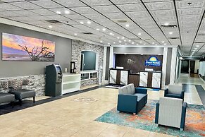 Days Hotel by Wyndham Williamsburg I-64