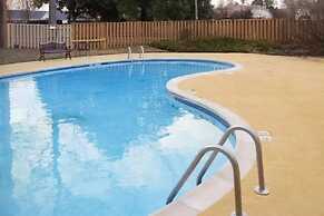 Days Hotel by Wyndham Williamsburg I-64