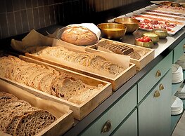 The Westin Madrid Cuzco