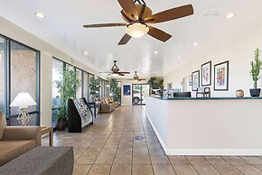 Travelodge by Wyndham Palm Springs