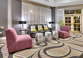 La Quinta Inn & Suites by Wyndham Dallas North Central