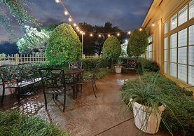 La Quinta Inn & Suites by Wyndham Dallas North Central