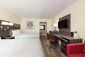 Ramada by Wyndham Kingman