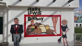 Ramada by Wyndham Kingman