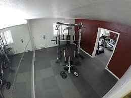 Ramada by Wyndham Kingman