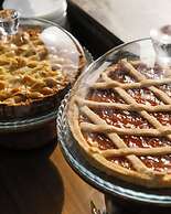 De Bonart Naples, Curio Collection by Hilton