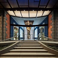 De Bonart Naples, Curio Collection by Hilton