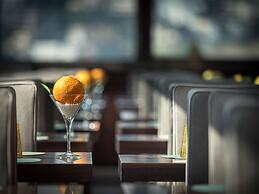 De Bonart Naples, Curio Collection by Hilton