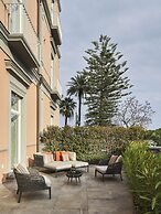 De Bonart Naples, Curio Collection by Hilton