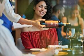 De Bonart Naples, Curio Collection by Hilton