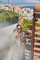 De Bonart Naples, Curio Collection by Hilton