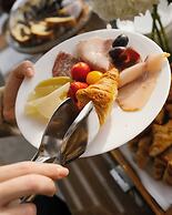 De Bonart Naples, Curio Collection by Hilton