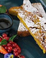 De Bonart Naples, Curio Collection by Hilton