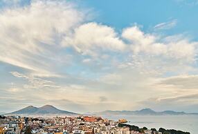 De Bonart Naples, Curio Collection by Hilton