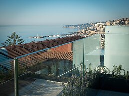 De Bonart Naples, Curio Collection by Hilton