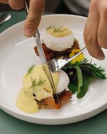 De Bonart Naples, Curio Collection by Hilton