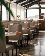 De Bonart Naples, Curio Collection by Hilton