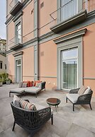 De Bonart Naples, Curio Collection by Hilton