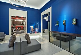 De Bonart Naples, Curio Collection by Hilton