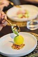 De Bonart Naples, Curio Collection by Hilton