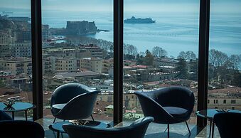 De Bonart Naples, Curio Collection by Hilton