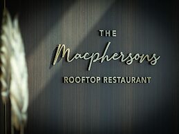 De Bonart Naples, Curio Collection by Hilton