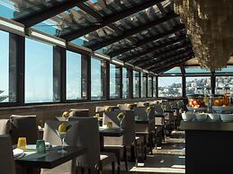 De Bonart Naples, Curio Collection by Hilton