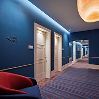 De Bonart Naples, Curio Collection by Hilton